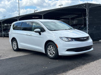 2022 CHRYSLER GRAND CARAVAN SXT - POWER LIFTGATE FEATURES INCLUDE - - Premium Cloth Interior - Power... (image 2)