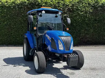 2018 New Holland Boomer 45 Farm Tractor4WD Diesel, 3 Cylinder, 3 cylinder, 2 door, manual, 4WD, blue...