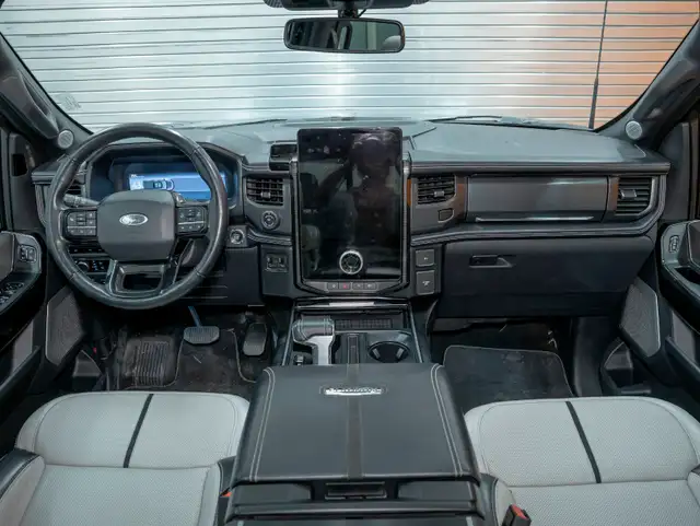 2023 Ford F-150 Lightning PLATINUM EXTENDED RANGE 4X4 *TOIT* NAV in Cars & Trucks in Laurentides - Image 12