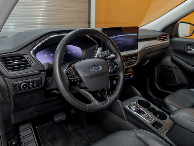 2023 Ford Escape PLATINUM AWD *NAV* SIÈGES / VOLANT CHAUF CARPLA in Cars & Trucks in Laurentides - Image 2