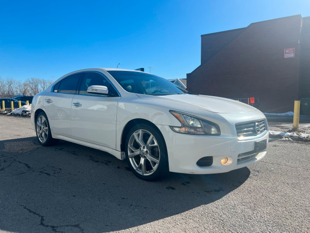 2012 Nissan Maxima in Cars & Trucks in City of Montréal