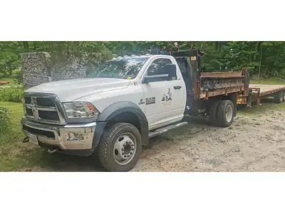 148,960 km's, 6.7L Cummins, automatic, 4x4, axles 7,250lbs/13,500, 11' landscapers box, contact Jeff...