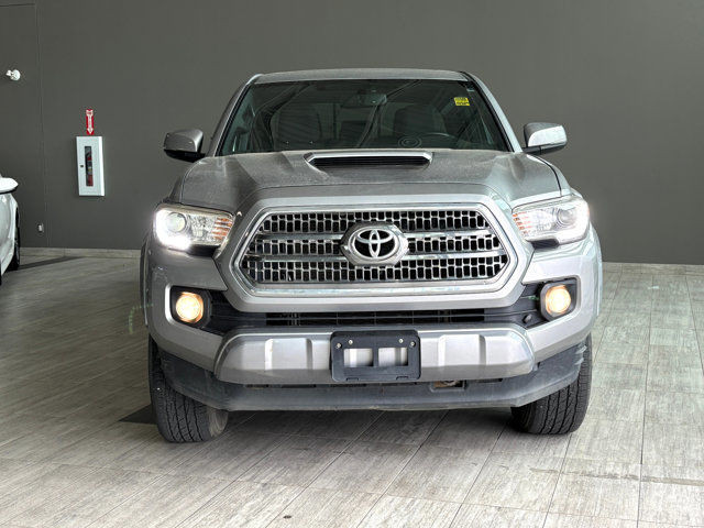2017 Toyota Tacoma TRD Sport Base | 6ft Bed | Heated Mirrors in Cars & Trucks in Edmonton - Image 3