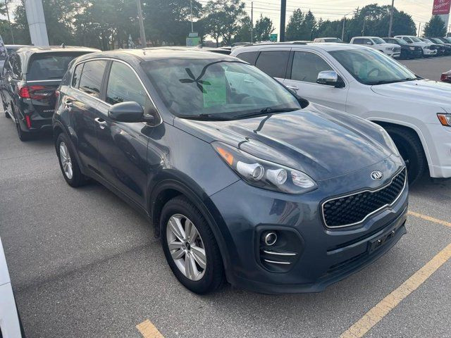 2018 Kia Sportage LX | Full Service History | Alloy Wheels in Cars & Trucks in London - Image 2
