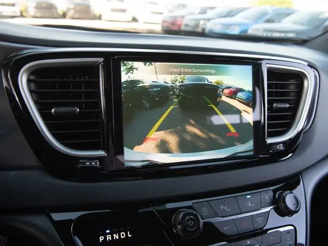 2025 Chrysler Grand Caravan SXT, Heated Leather, Lane Keep in Cars & Trucks in Calgary - Image 17