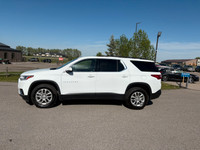 2020 CHEVROLET TRAVERSE LT AWD ACTIVE TITLE MINOR HAIL DAMAGE Hail damage Mileage 121.480 KM Engine... (image 5)