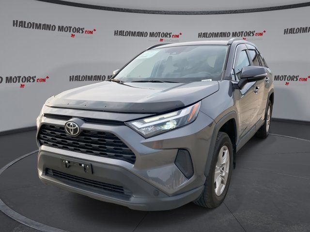 2022 Toyota RAV4 XLE in Cars & Trucks in Hamilton