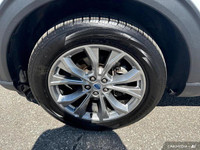 - ACCIDENT FREE - HEATED & COOLED LEATHER SEATS - HEATED 2ND ROW SEATS - HEATED STEERING WHEEL - REM... (image 9)