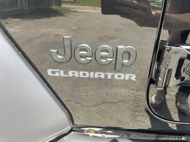 2020 Jeep Gladiator Sport S in Cars & Trucks in Moncton - Image 12