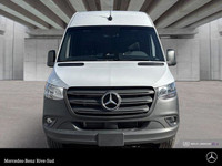 Mercedes-Benz Rive-Sud, la destination Mercedes-Benz par excellence. Bienvenue en première classe. D... (image 7)
