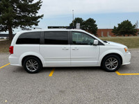 2015 Dodge Grand Caravan SXT Premium Plus White On Black Leather Interior • 3.6L • V6 • ECON Mode •... (image 8)