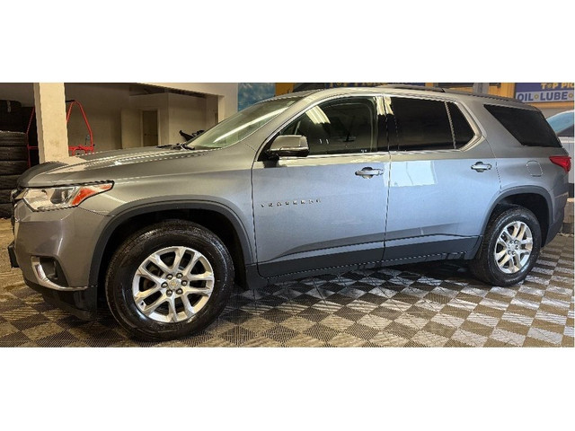 2020 Chevrolet Traverse LT, AWD, 2nd Row Buckets, 7 Pass, Accide in Cars & Trucks in North Bay - Image 2