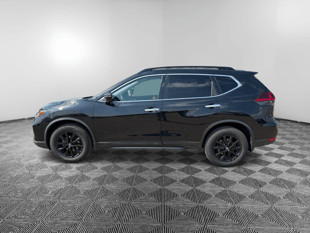 2018 Nissan Rogue AWD SV MIDNIGHT EDITION in Cars & Trucks in Medicine Hat - Image 2