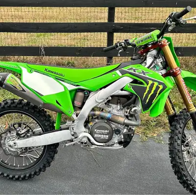 APPLY NOW: https://www.ridecollective.ca/get-pre-approved The 2023 KAWASAKI KX450SR is a limited-edi...