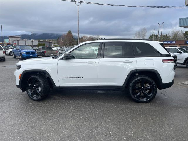 2024 Jeep Grand Cherokee LIMITED in Cars & Trucks in Terrace - Image 2