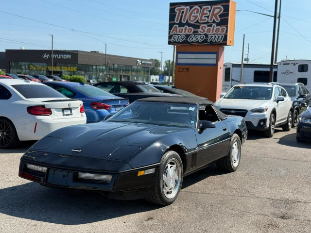 1989 Chevrolet Corvette CONVERTIBLE, ONLY 104KM, GREAT SHAPE, V8 in Cars & Trucks in London