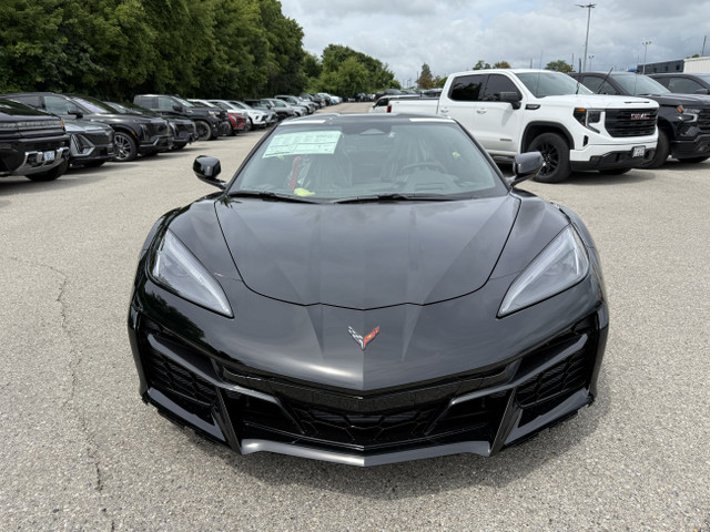 Z06 2025 Chevrolet Corvette 1LZ Coupe in Cars & Trucks in London - Image 2