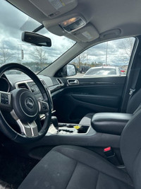LAREDO 4WD | 3.6L V6 290hp 260ft. lbs. CLEAN CARFAX NO ACCIDENTS ! SAFETY CERTIFIED-- ALL VEHICLES W... (image 4)