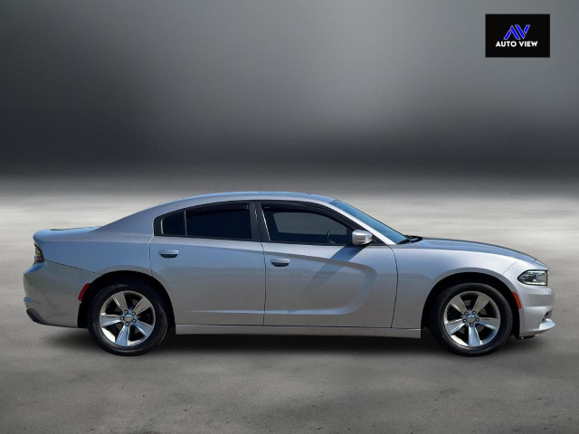 2016 Dodge Charger SXT **DEALER SERVICED**CLEAN CARFAX** in Cars & Trucks in Hamilton - Image 4