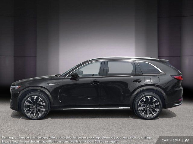 2025 Mazda CX-90 MHEV Signature in Cars & Trucks in Laval / North Shore - Image 4