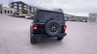 Four Wheel Drive. Cloth Interior. 12.3 Inch Touchscreen. Bluetooth. Apple CarPlay/Android Auto. Remo... (image 7)