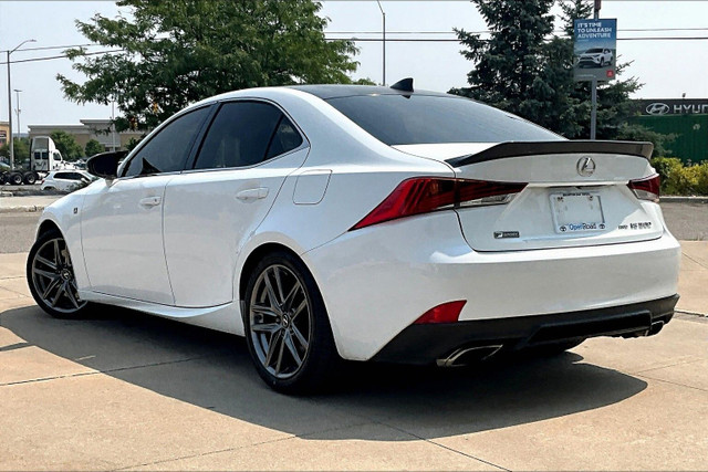 2020 Lexus IS 300 AWD in Cars & Trucks in Mississauga / Peel Region - Image 4