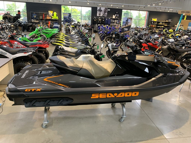 2023 Sea-Doo GTX230 GTX230 SUPERCHARGED in Personal Watercraft in Guelph - Image 3