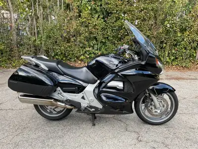 Welcome to Ride Collective - AB APPLY NOW: https://www.ridecollective.ca/get-pre-approved The 2006 H...