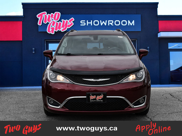 2017 Chrysler Pacifica Touring L Plus | Panoroof | Nav | Pwr Sli in Cars & Trucks in St. Catharines - Image 3