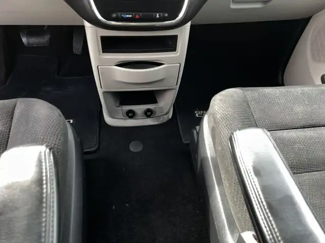 2015 Dodge Grand Caravan Ensemble Valeur Plus in Cars & Trucks in Sherbrooke - Image 14