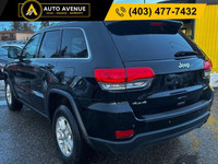 THE 2018 JEEP GRAND CHEROKEE LAREDO COMBINES RUGGED CAPABILITY WITH COMFORTABLE LUXURY. THIS SUV OFF... (image 2)