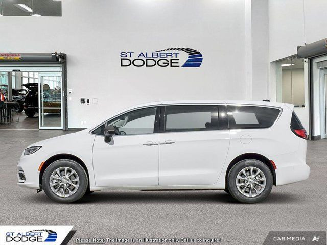 2025 Chrysler Pacifica Select in Cars & Trucks in St. Albert - Image 3
