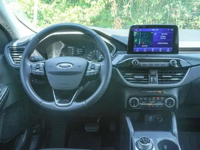 2022 Ford Escape SEL- Pano Roof - Heated Seats - AWD in Cars & Trucks in Barrie - Image 14