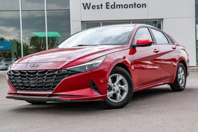 LOW KM! - TOUCHSCREEN Display - APPLE Carplay - Android Auto - HEATED Seats - LANE DEPARTURE Warning...