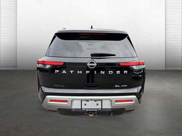  2022 Nissan Pathfinder SL * CUIR * 8 ROUES * TOIT PANO * HITCH  in Cars & Trucks in Longueuil / South Shore - Image 3