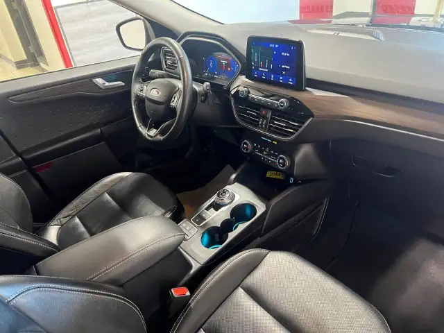 2020 Ford Escape in Cars & Trucks in Edmonton - Image 26