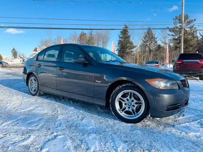BMW 328XI AWD 2008 Automatique AWD Moteur 3.0L 6 cylindres 219,000 Km Groupe électrique, pneus d’hiv...