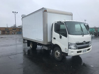 2017 HINO TRUCK 195 ALUMVAN