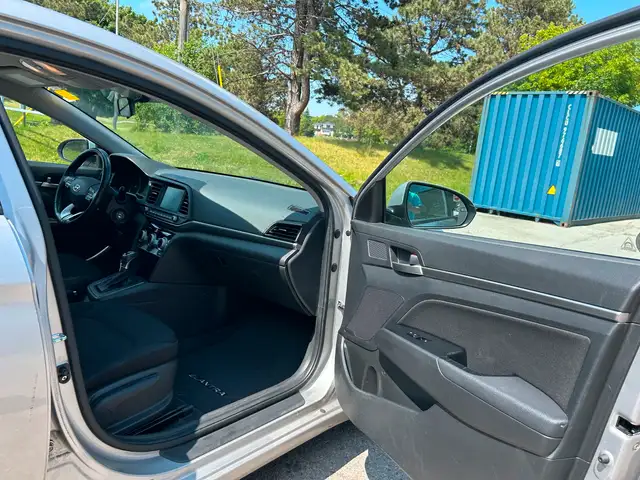 2020 Hyundai Elantra Preferred in Cars & Trucks in Markham / York Region - Image 20