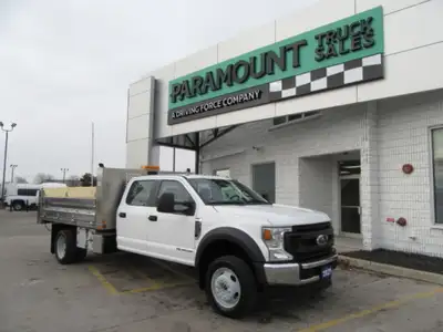 6.7 TURBO DIESEL ENGINE, AUTO TRANS, A/C, 40/20/40 CLOTH SEATING, REAR SPLIT BENCH, VINYL FLOOR, TIL...