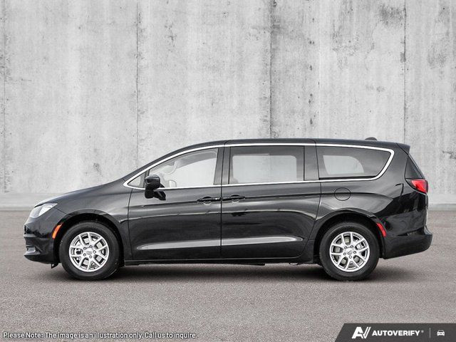 2026 Chrysler Grand Caravan SXT in Cars & Trucks in Prince George - Image 4