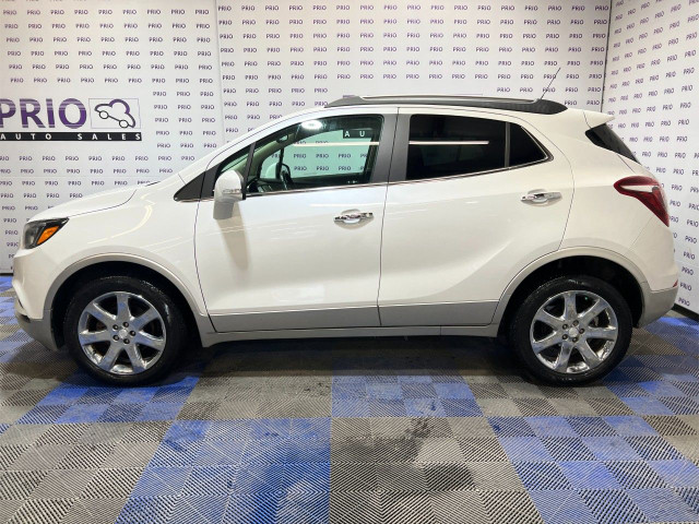 2017 Buick Encore in Cars & Trucks in Ottawa - Image 2