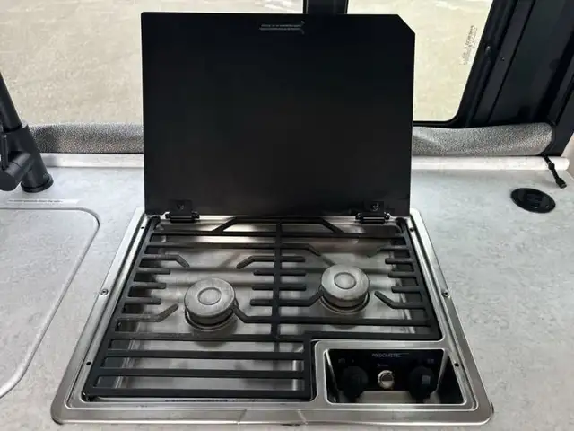 2024 Thor Dazzle 2LB in RVs & Motorhomes in Red Deer - Image 26