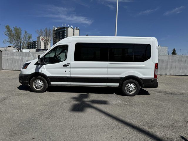 2020 Ford Transit Passenger Wagon T350 / 15 PASSENGER / MID in Cars & Trucks in Calgary - Image 2