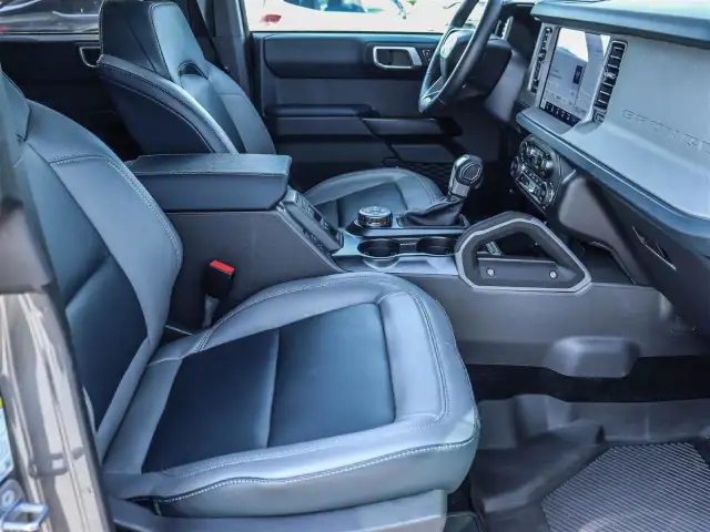 2024 Ford Bronco Outer Banks SASQUATCH PAKCAGE AND LUXURY PAC... dans Autos et camions dans Ottawa - Image 16