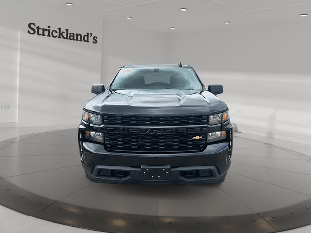 2021 CHEVROLET SILVERADO 1500 CREW CAB 4X4 CUSTOM in Cars & Trucks in Stratford - Image 3