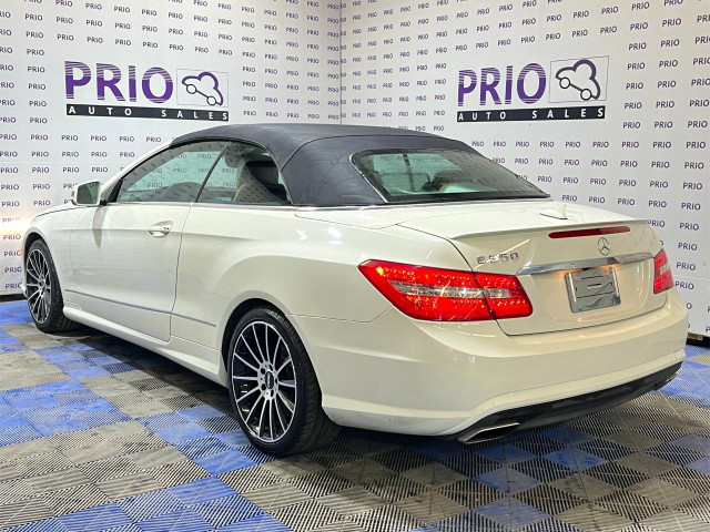 2011 Mercedes-Benz E-Class in Cars & Trucks in Ottawa - Image 4