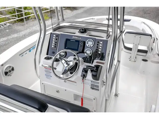 2020 Robalo R202 Explorer in Powerboats & Motorboats in Québec City - Image 17
