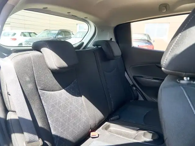 2022 Chevrolet Spark 1LT | Backup Cam | Cloth Interior dans Autos et camions dans Ville d’Edmonton - Image 22
