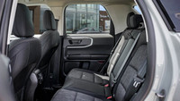 *Heated Seats, Power Seat, SiriusXM, Apple CarPlay, Android Auto! * Looking for off-roading capabili... (image 8)